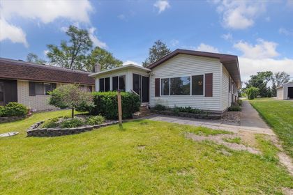 36-8331-Hilton-Rd-Brighton-MI-48114-WindowStill-25