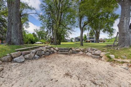 38-8331-Hilton-Rd-Brighton-MI-48114-WindowStill-31