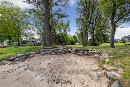 39-8331-Hilton-Rd-Brighton-MI-48114-WindowStill-32