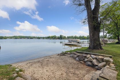 40-8331-Hilton-Rd-Brighton-MI-48114-WindowStill-33