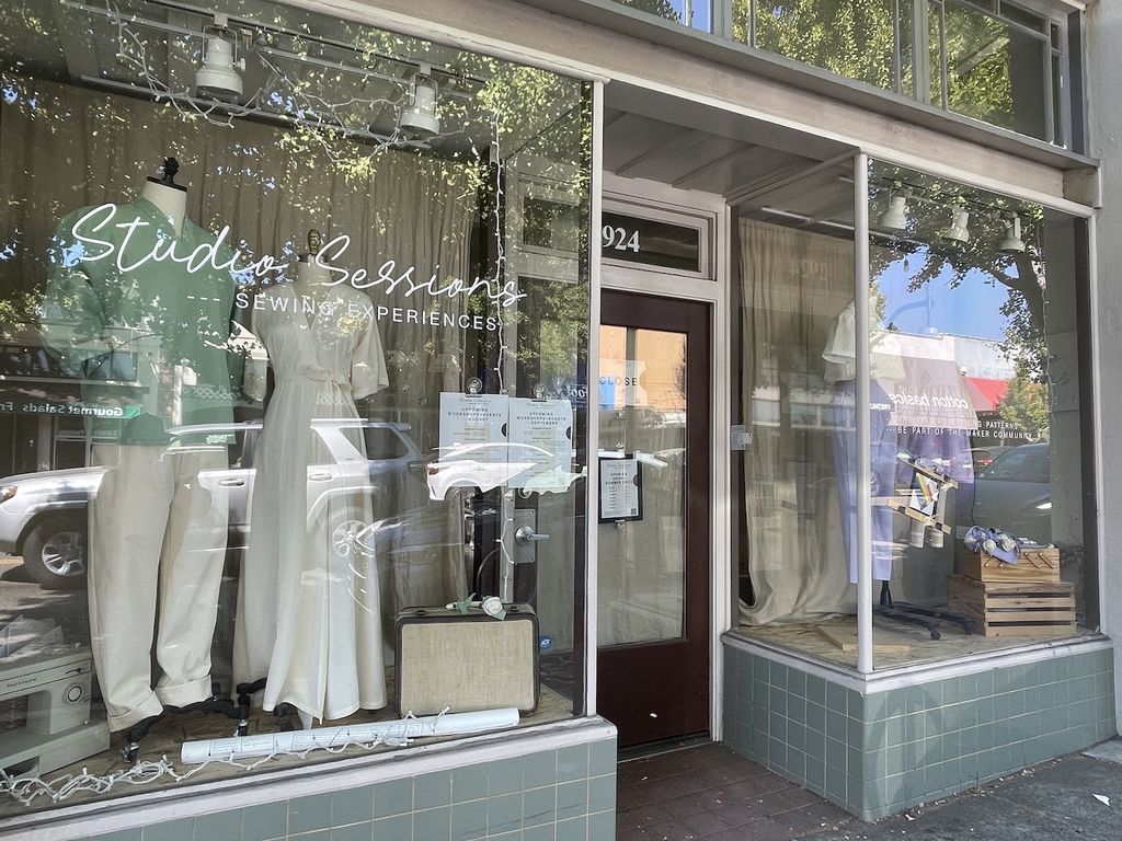 Elmwood sewing lessons in Berkeley