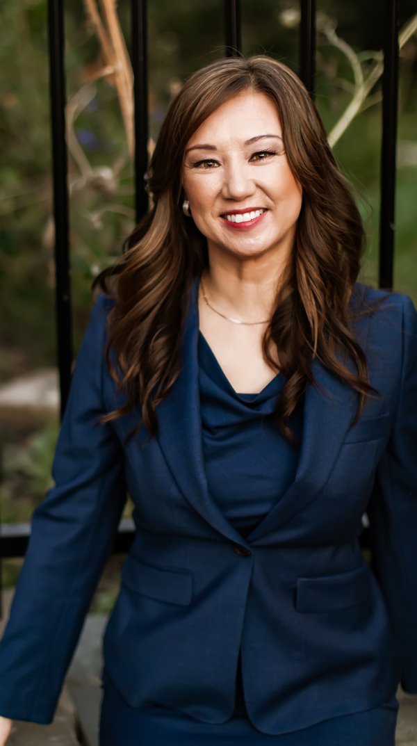 Cindy headshot edited