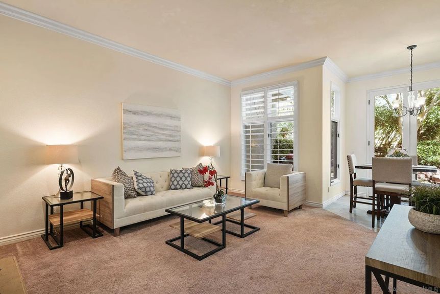 9683 Claiborne Square Gallery Img 11 1