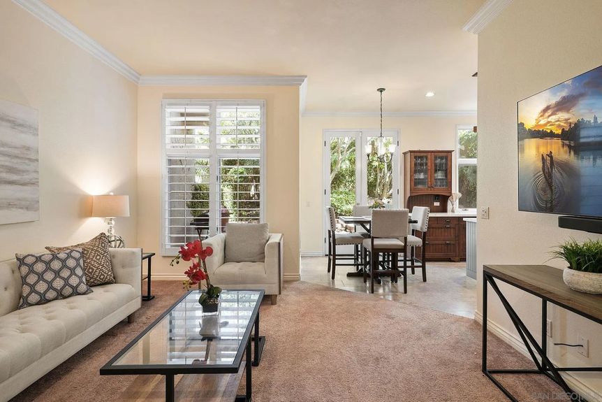 9683 Claiborne Square Gallery Img 12 1