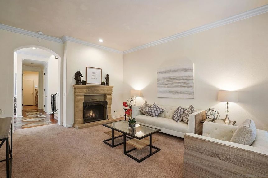 9683 Claiborne Square Gallery Img 14 1