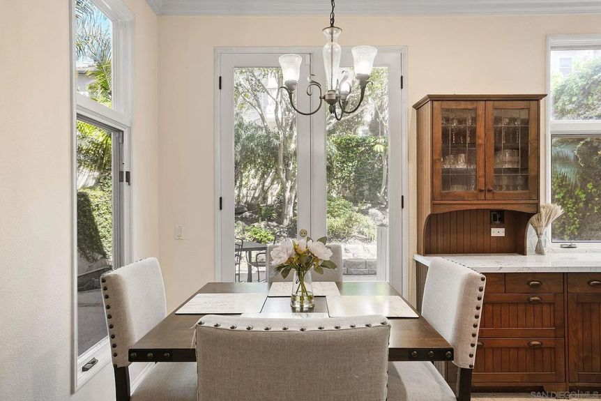 9683 Claiborne Square Gallery Img 18 1