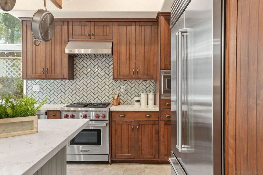 9683 Claiborne Square Gallery Img 20 1