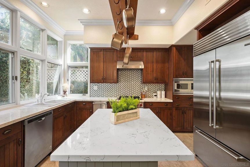 9683 Claiborne Square Gallery Img 22 1