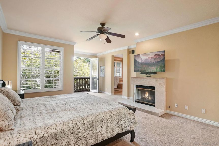 9683 Claiborne Square Gallery Img 27 1