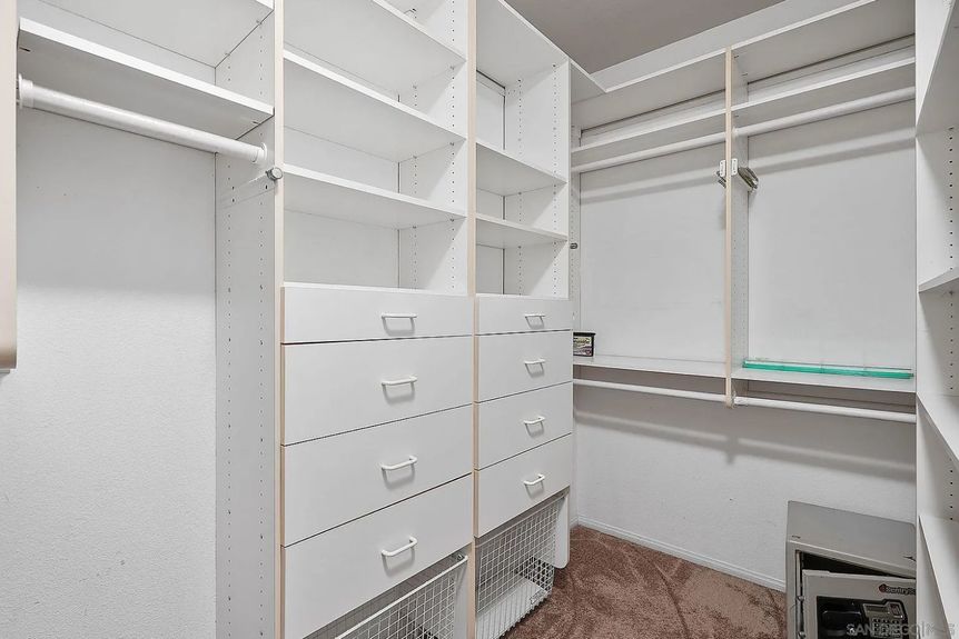 9683 Claiborne Square Gallery Img 32 1