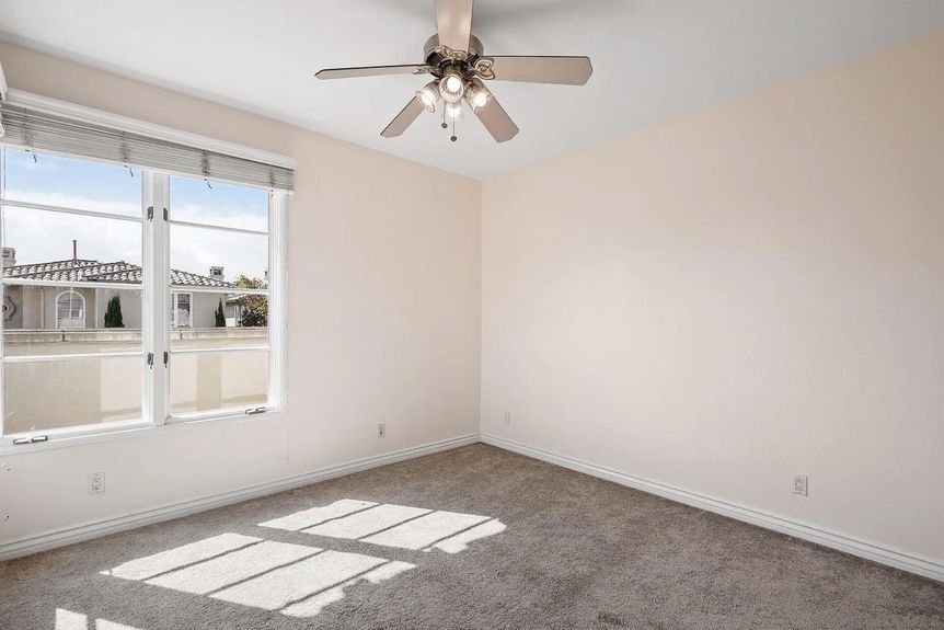 9683 Claiborne Square Gallery Img 35 1