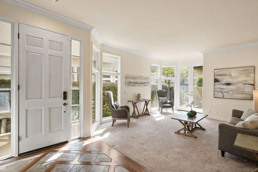 9683 Claiborne Square Gallery Img 5 1