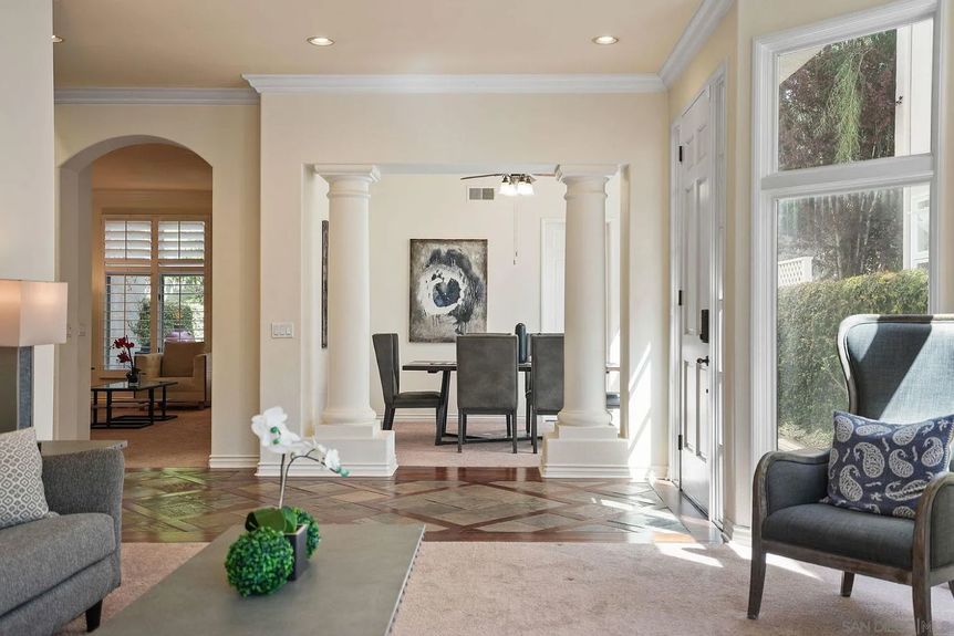 9683 Claiborne Square Gallery Img 7 1