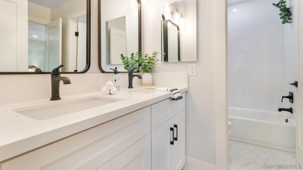 1371 Evergreen Drive Gallery Img 18