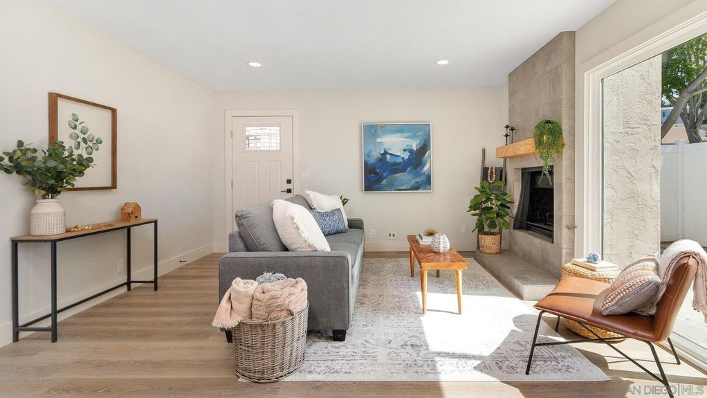 1371 Evergreen Drive Gallery Img 5