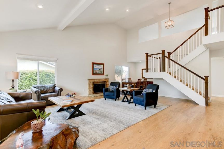 433 Village Run East Gallery Img 2