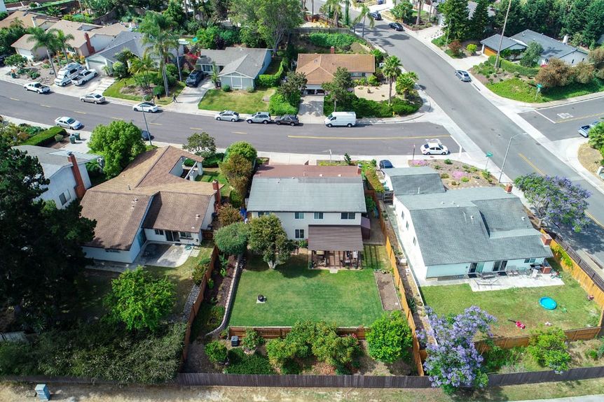 433 Village Run East Gallery Img 23