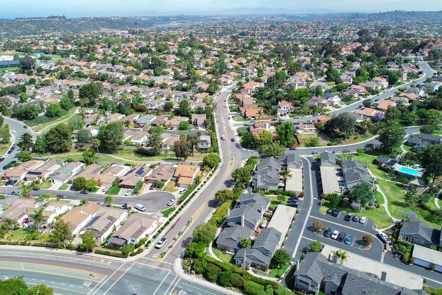 433 Village Run East Gallery Img 24