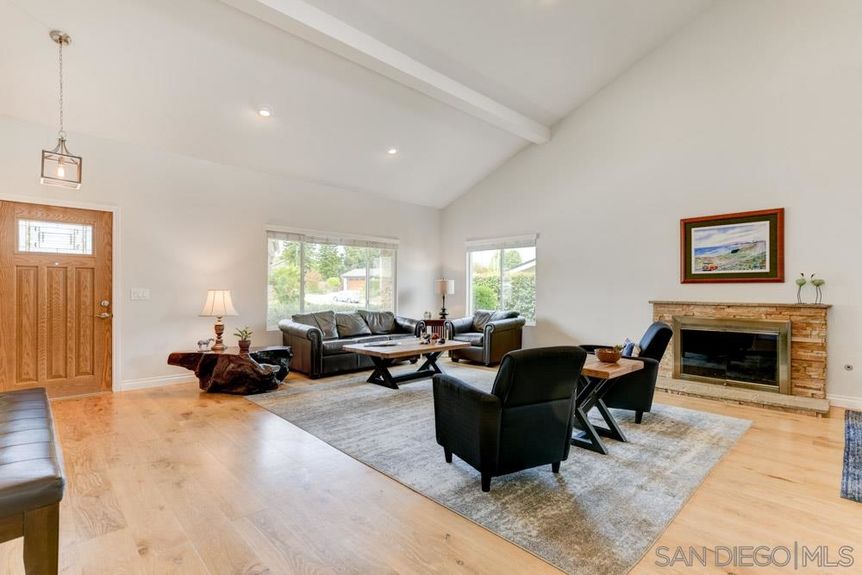 433 Village Run East Gallery Img 4