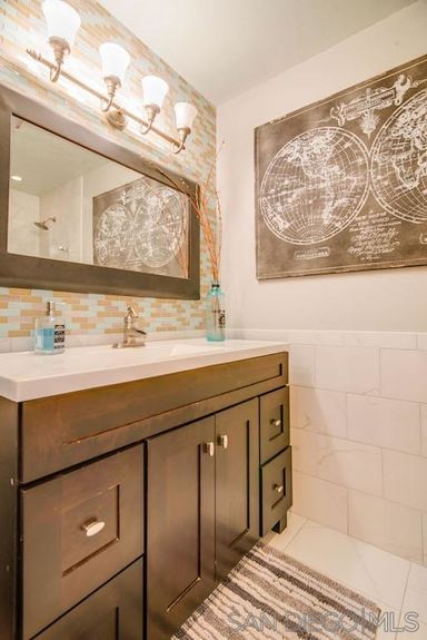 4616 Lisann Street Gallery Img 12