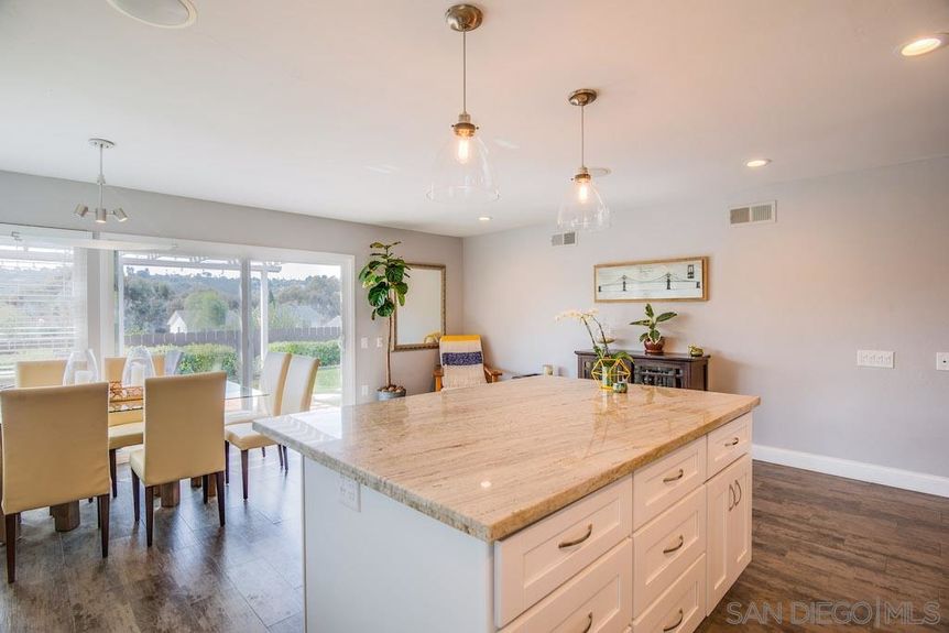 4616 Lisann Street Gallery Img 3