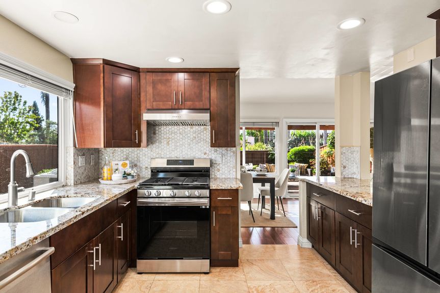 2002-Leafwood-Pl-MLS-Res-11