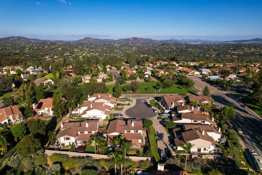 2002-Leafwood-Pl-MLS-Res-47