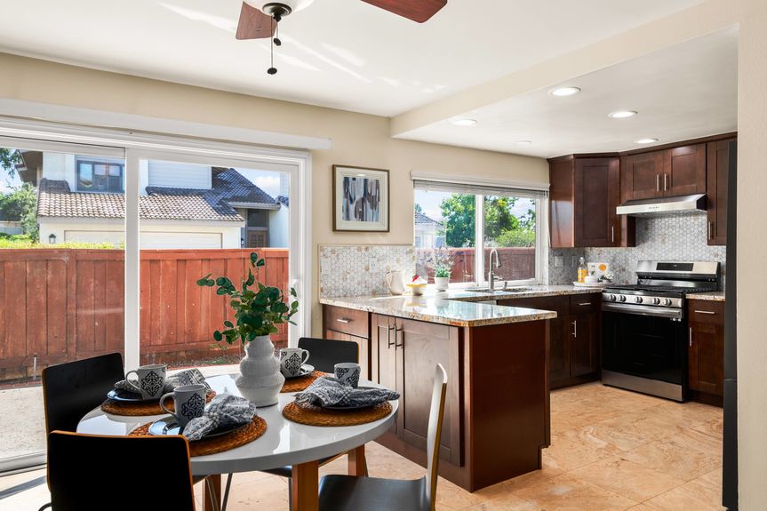 2002-Leafwood-Pl-MLS-Res-9