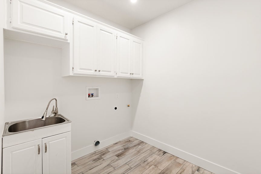 9767-Claiborne-Sq-MLS-Res-27