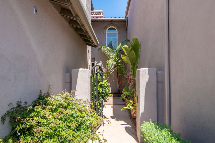 9767-Claiborne-Sq-V2-MLS-Res-16