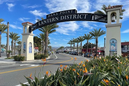 Dana Point Lantern District sign