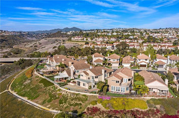 Corniche Sur Mer homes for sale in Monarch Beach, Dana Pointe