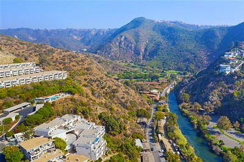 Creekside homes for sale, Laguna Beach