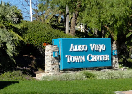 Aliso Viejo Town Center sign