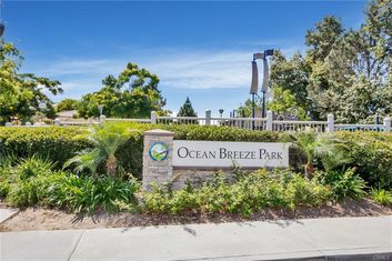 Ocean Breeze Park monument sign