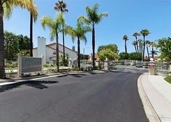 Village Niguel Gardens