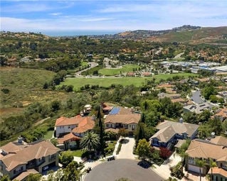 Cantomarn neighborhood