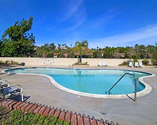 Colony At Forster pool