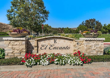 El Encanto monument sign