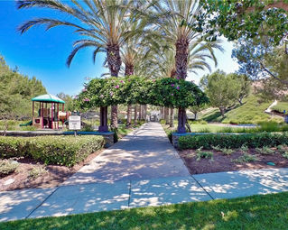 Forster Ranch park sidewalk