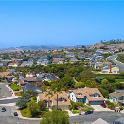 Oyster Bay neighborhood