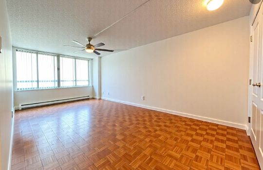 20250905190820237220000000-o