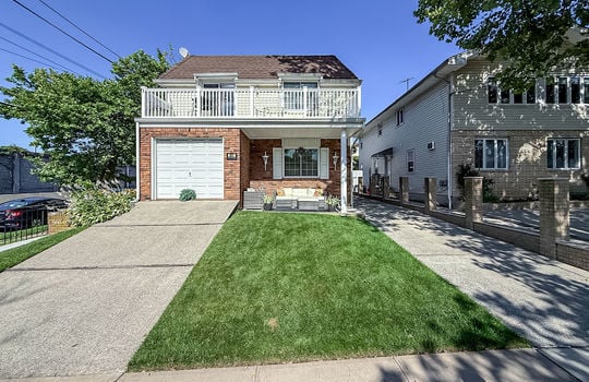 2 Family Detached Corner Hi Ranch Home Willowbrook