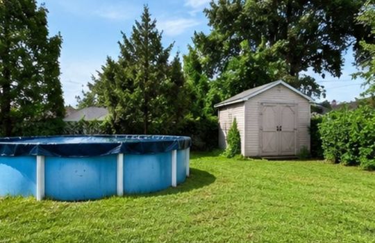 Backyard with pool 18 Cypress Sunnyside
