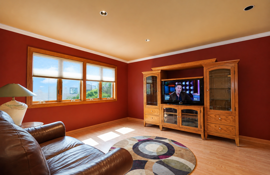 Bright living room in three-bedroom Stonegate condo in Grasmere Staten Island