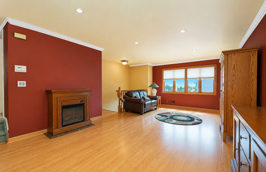 Bright living room in three-bedroom Stonegate condo in Grasmere Staten Island