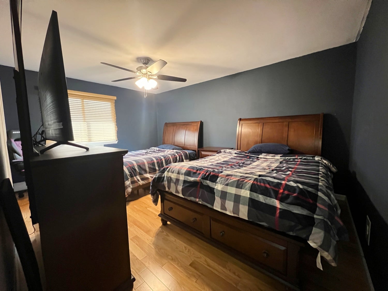 Second bedroom in 3747 Amboy Road Unit 1B Great Kills Staten Island
