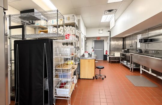 crepe-stop-commercial-kitchen-storage-new-dorp-staten-island