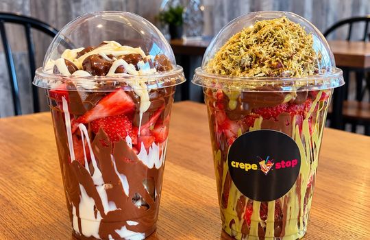 crepe-stop-dubai-chocolate-strawberry-dessert-cups-new-dorp-staten-island
