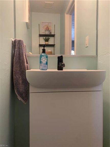 10431991-290-home-16.lg